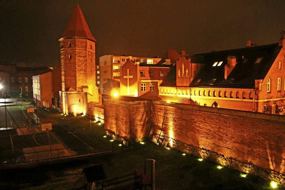 Karczma Rycerska Lebork Daire Dış mekan fotoğraf